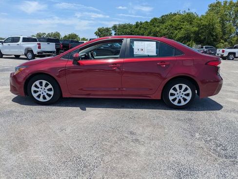 Used 2024 Toyota Corolla LE FWD image 4