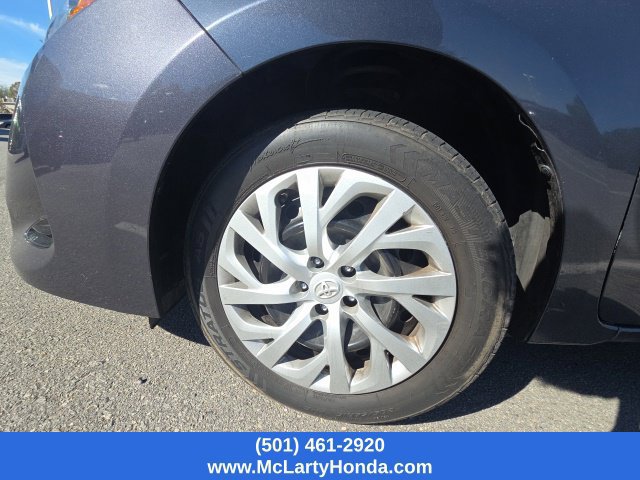 Used 2018 Toyota Corolla LE FWD image 11