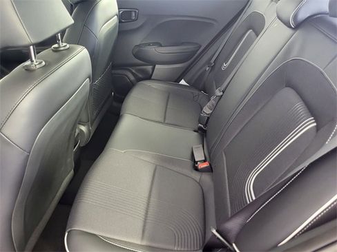 New 2025 Hyundai Venue Limited image 18