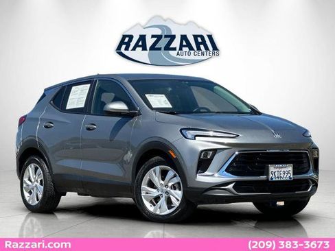 Used 2024 Buick Encore GX Preferred FWD image 1