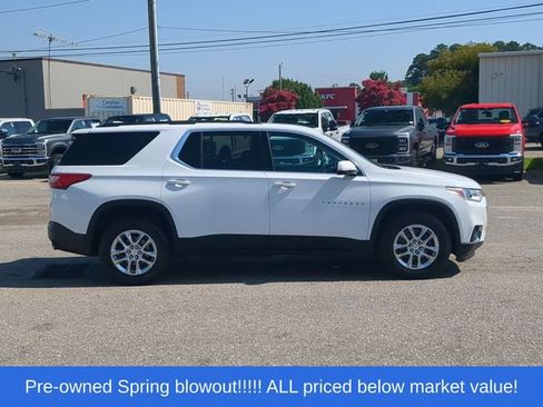 Used 2019 Chevrolet Traverse LT FWD image 14