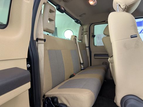 Used 2014 Ford F250 XLT w/ XLT Premium Package image 17