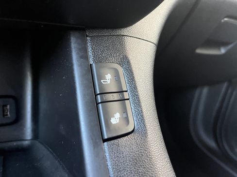 Used 2019 GMC Acadia SLT image 40