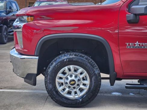 Used 2020 Chevrolet Silverado 2500 LT w/ Texas Edition RWD image 8
