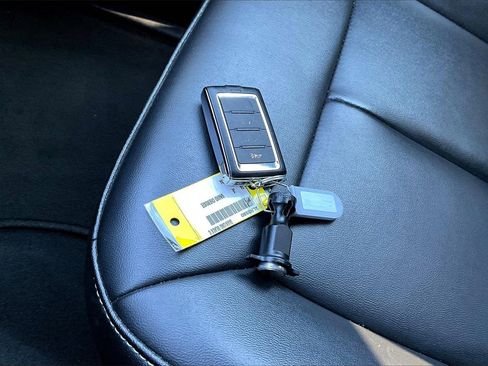 Certified 2024 Jeep Grand Cherokee Limited image 30