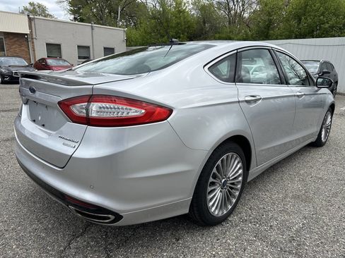 Used 2016 Ford Fusion Titanium FWD image 5