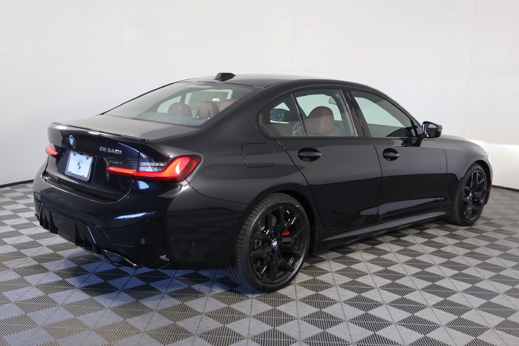 New 2026 BMW M340i RWD image 2