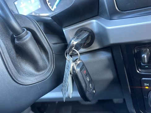 Used 2024 Ford F250 XLT image 32