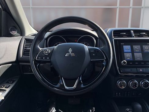 Used 2025 Mitsubishi Outlander Sport ES AWD/4WD image 18