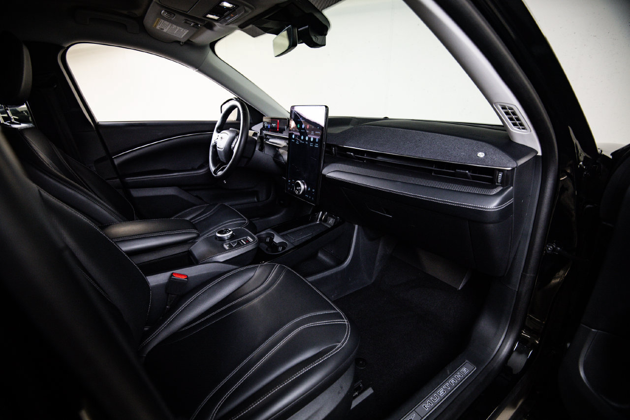 Used 2022 Ford Mustang Mach-E Premium RWD image 28