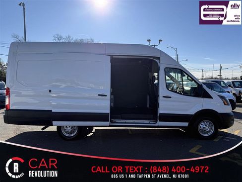 Used 2023 Ford Transit 250 148 High Roof Extended AWD w/ Load Area Protection Package image 9