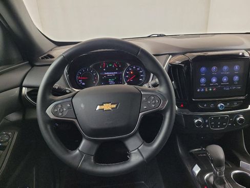 Used 2023 Chevrolet Traverse LT image 22