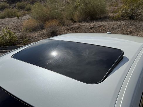 Used 2014 Toyota Avalon XLE Premium image 10