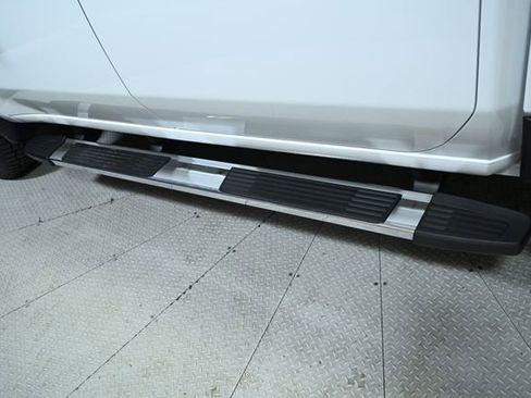 Used 2025 Chevrolet Silverado 2500 LT w/ Convenience Package image 21