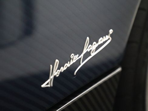 Used 2014 Pagani Huayra image 39