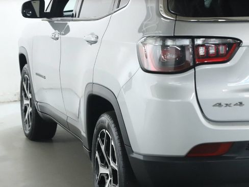 Used 2025 Jeep Compass Limited AWD/4WD image 41