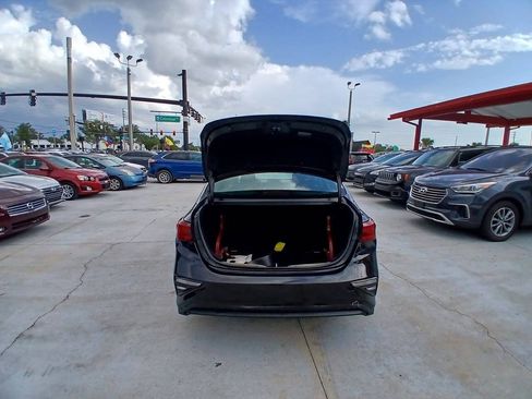 Used 2020 Kia Forte Sedan FWD image 8