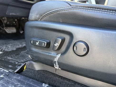 Used 2022 Toyota 4Runner SR5 Premium w/ Moonroof Package image 26