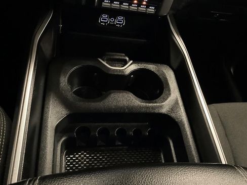 Used 2022 RAM 2500 Big Horn w/ Level C Equiment Group AWD/4WD image 20