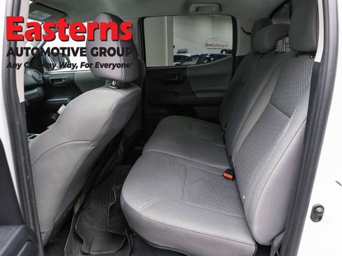 Used 2021 Toyota Tacoma SR AWD/4WD image 21