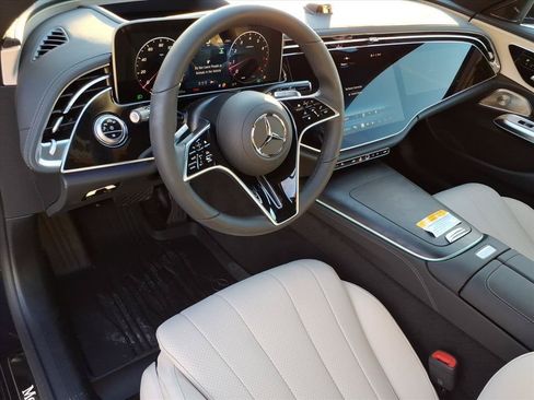 Used 2026 Mercedes-Benz E 350 4MATIC Sedan image 10
