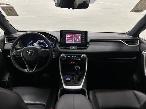 Used 2021 Toyota RAV4 XSE AWD/4WD image 9