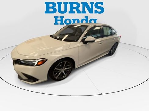Certified 2024 Honda Civic Touring image 4