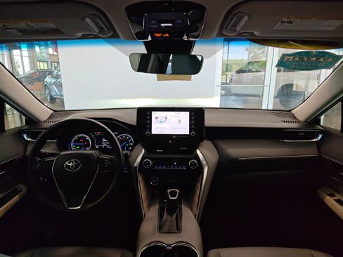Used 2021 Toyota Venza XLE w/ Carpet Mat Package (TMS) AWD/4WD image 31