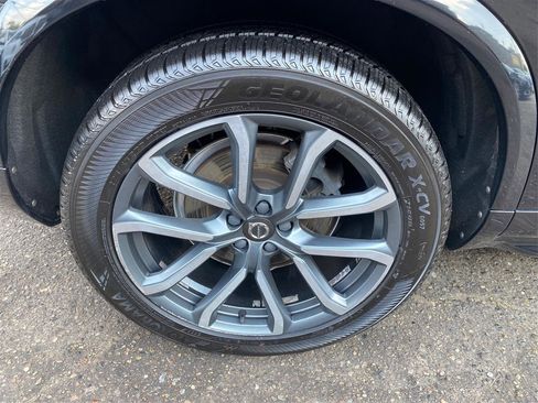 Used 2018 Volvo XC90 T6 Momentum w/ Convenience Package AWD/4WD image 17