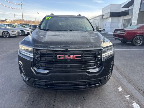 Used 2021 GMC Acadia SLE w/ Driver Convenience Package image 9