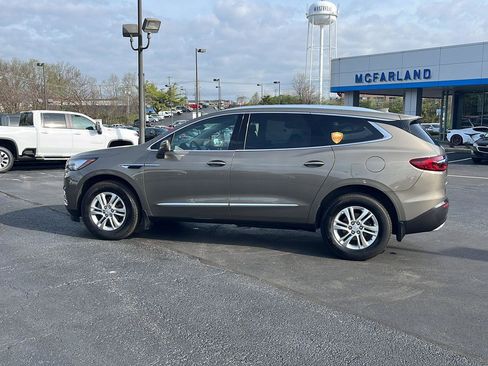 Used 2020 Buick Enclave Premium image 2