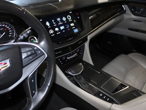 Used 2017 Cadillac CT6 Luxury AWD/4WD image 18