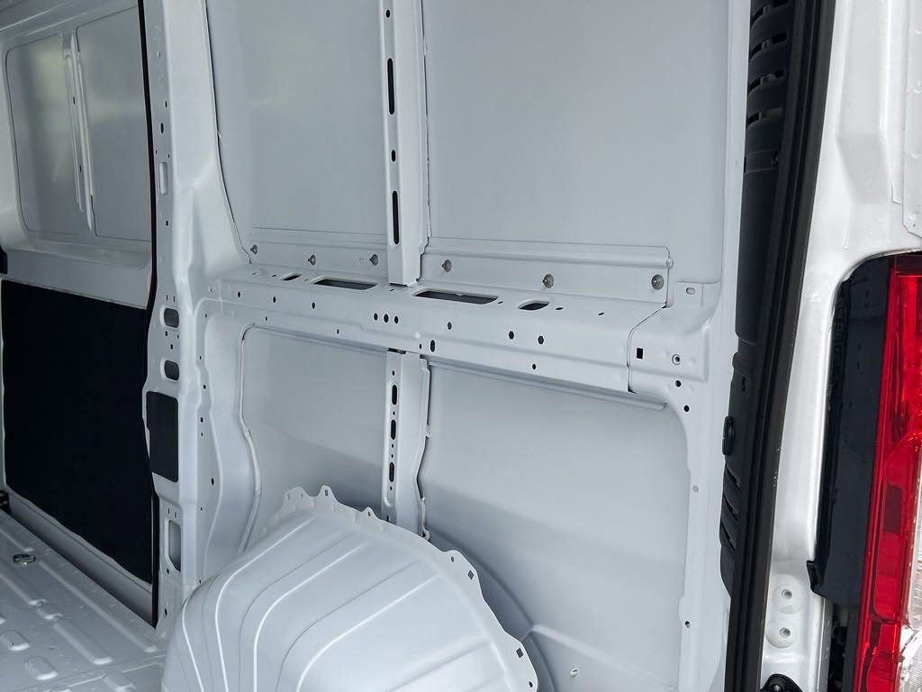New 2024 RAM ProMaster 2500 w/ Upfitter's Prep Package FWD image 30