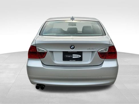 Used 2006 BMW 330i Sedan RWD image 8
