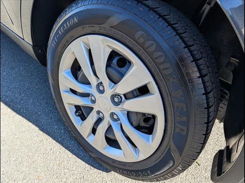 Used 2020 Kia Soul LX image 21