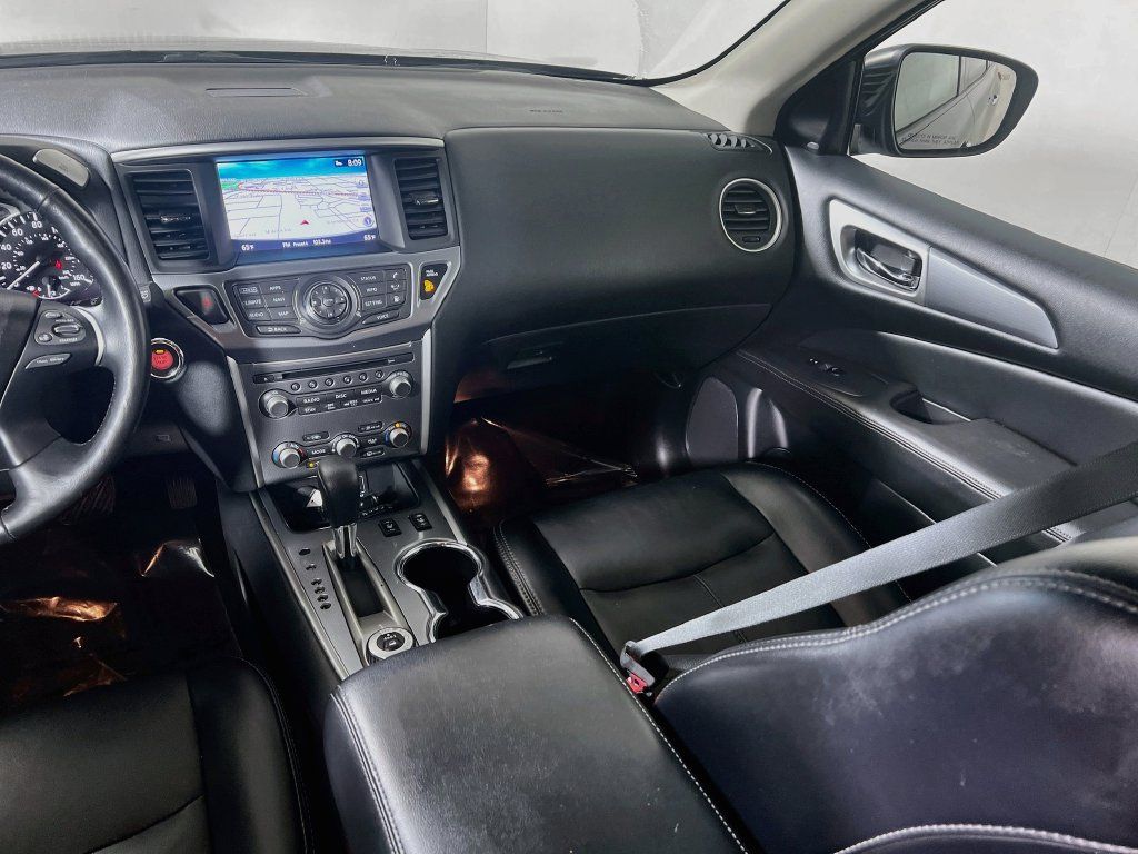 Used 2019 Nissan Pathfinder SL AWD/4WD image 21