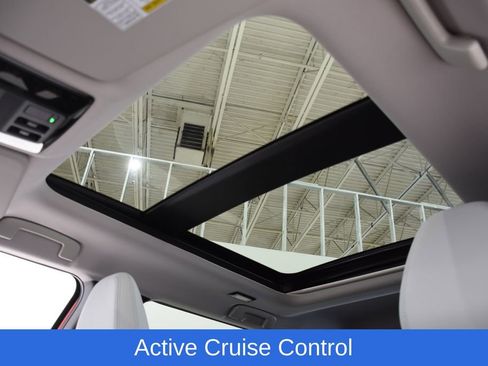 New 2025 Mitsubishi Outlander SE image 26