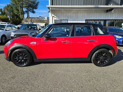 Used 2020 MINI Cooper 4-Door Hardtop image 12