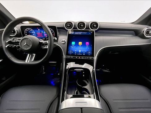 Used 2026 Mercedes-Benz GLC 300 image 13