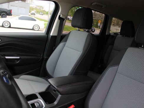 Used 2017 Ford Escape SE AWD/4WD image 20