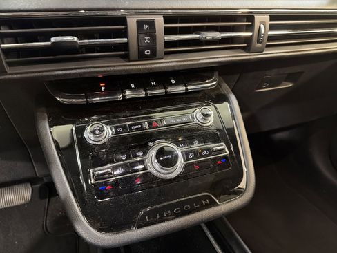 Used 2022 Lincoln Corsair FWD image 18