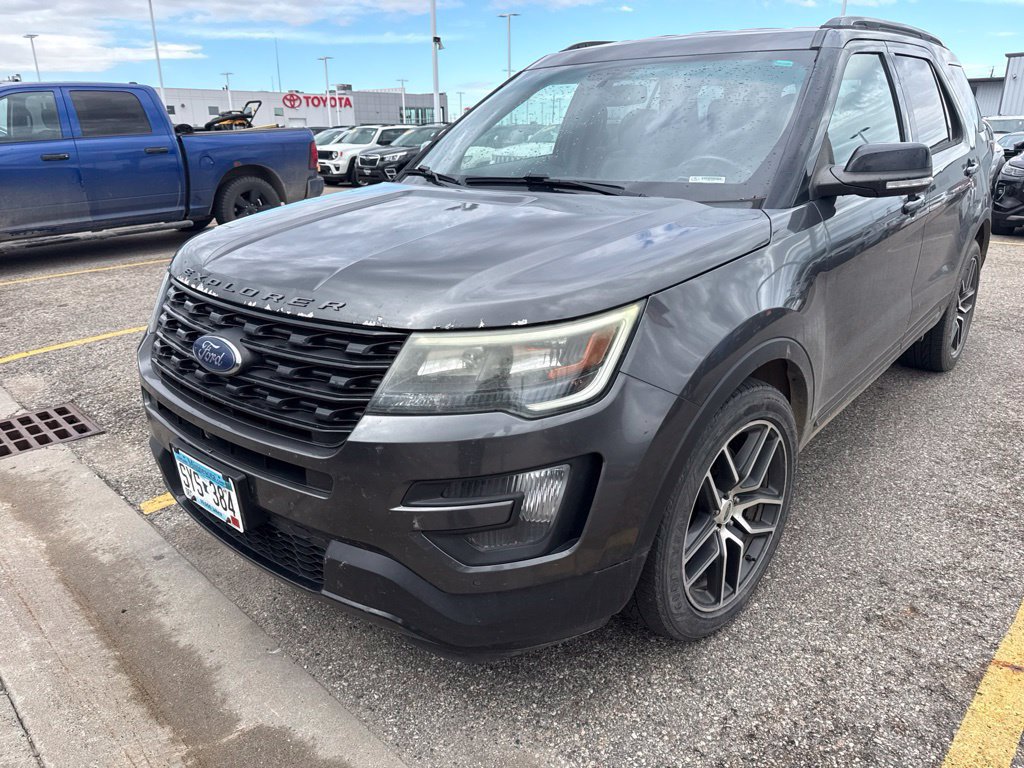 Used 2016 Ford Explorer Sport w/ Equipment Group 401A AWD/4WD image 3