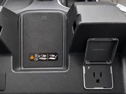 Used 2024 Chevrolet Silverado 1500 RST image 27