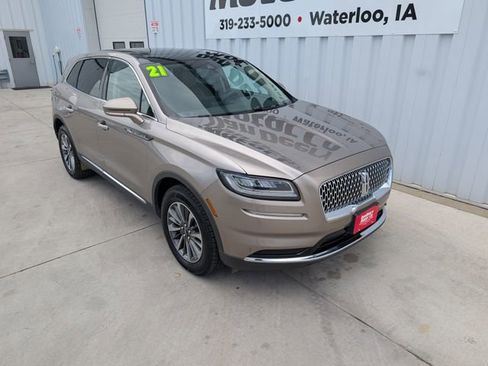 Used 2021 Lincoln Nautilus Reserve AWD/4WD image 8