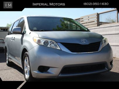 Used 2014 Toyota Sienna LE