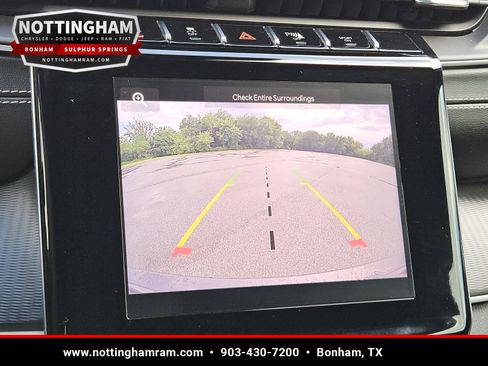 Used 2023 Jeep Grand Cherokee Altitude AWD/4WD image 18