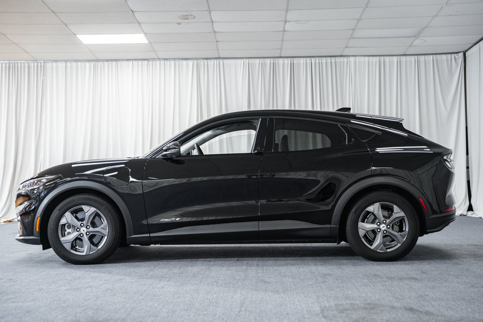 Certified 2023 Ford Mustang Mach-E Select RWD image 5