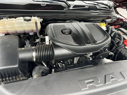 Used 2025 RAM 1500 Laramie AWD/4WD image 35