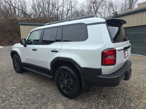 Used 2025 Toyota Land Cruiser image 4