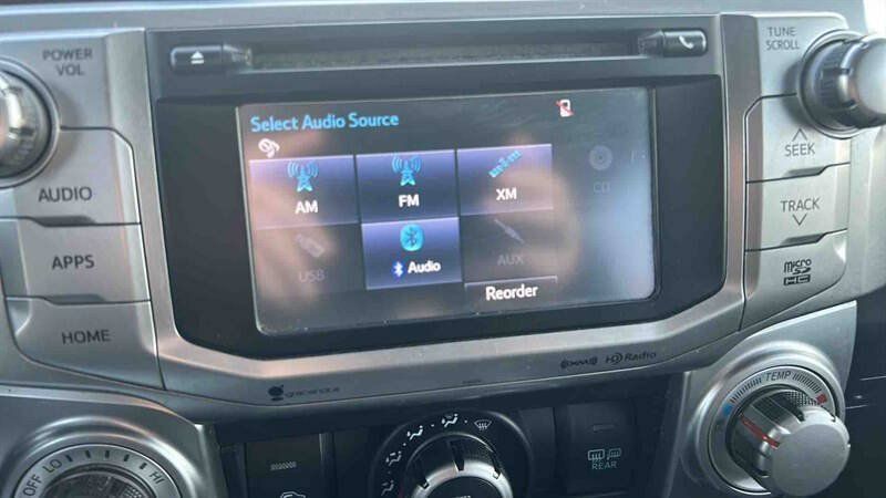 Used 2018 Toyota 4Runner SR5 AWD/4WD image 28